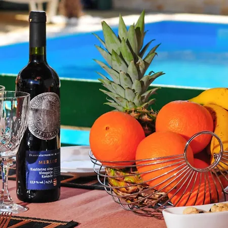 Gorgeous Apartment In Sukosan Apartment Sukošan