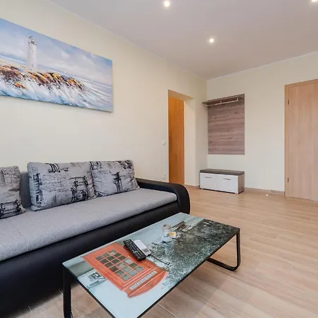 Gorgeous Apartment In Sukosan Sukošan