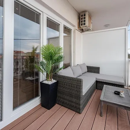 Gorgeous Apartment In Sukosan Apartment *