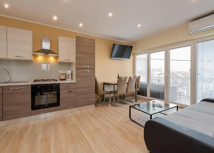 Apartman Gorgeous Apartment In Sukosan Sukosan