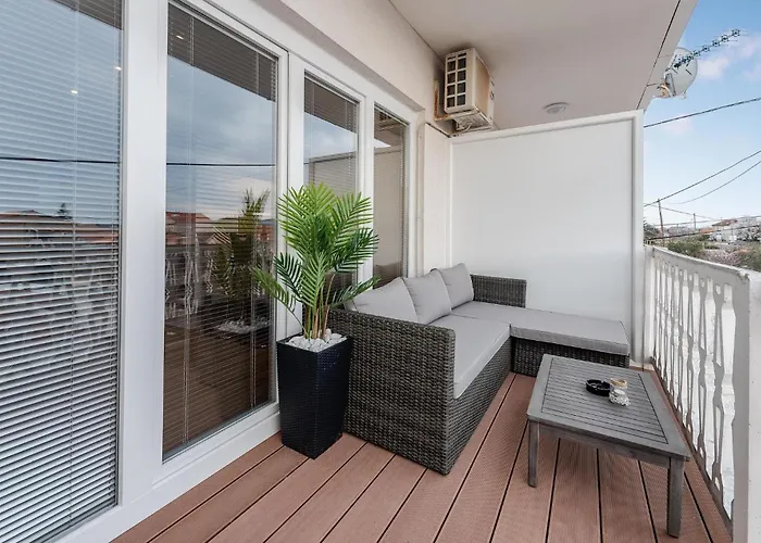 Gorgeous Apartment In Sukosan Apartman *